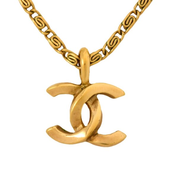 CHANEL Green Logo Necklace - Picture 1 of 6